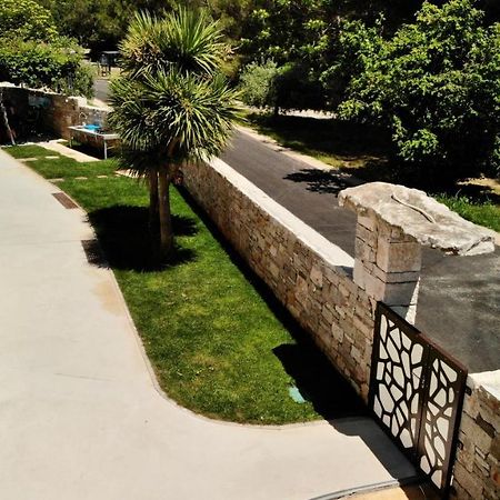Predivan Novouredeni Apartman U Blizini Mora Banjole Esterno foto
