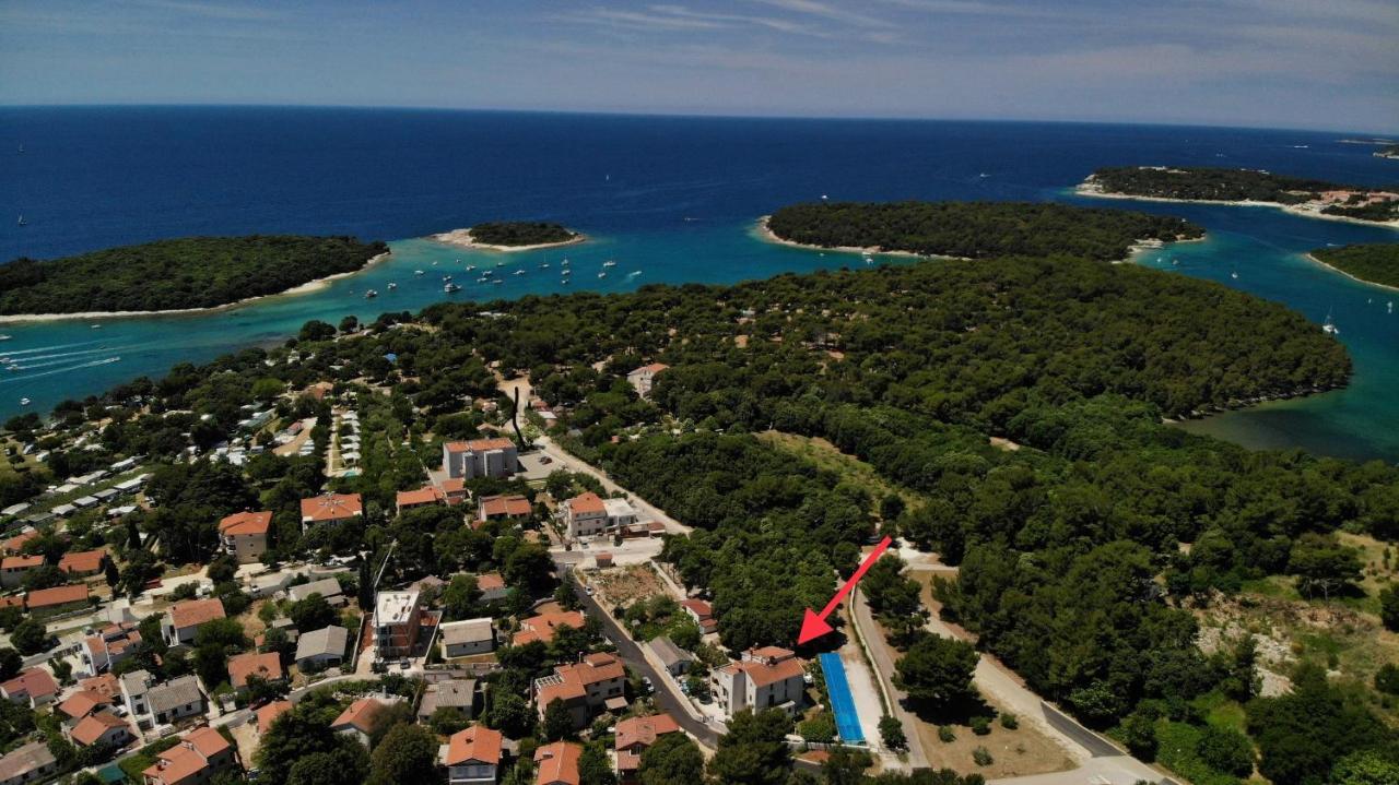 Predivan Novouredeni Apartman U Blizini Mora Banjole Esterno foto